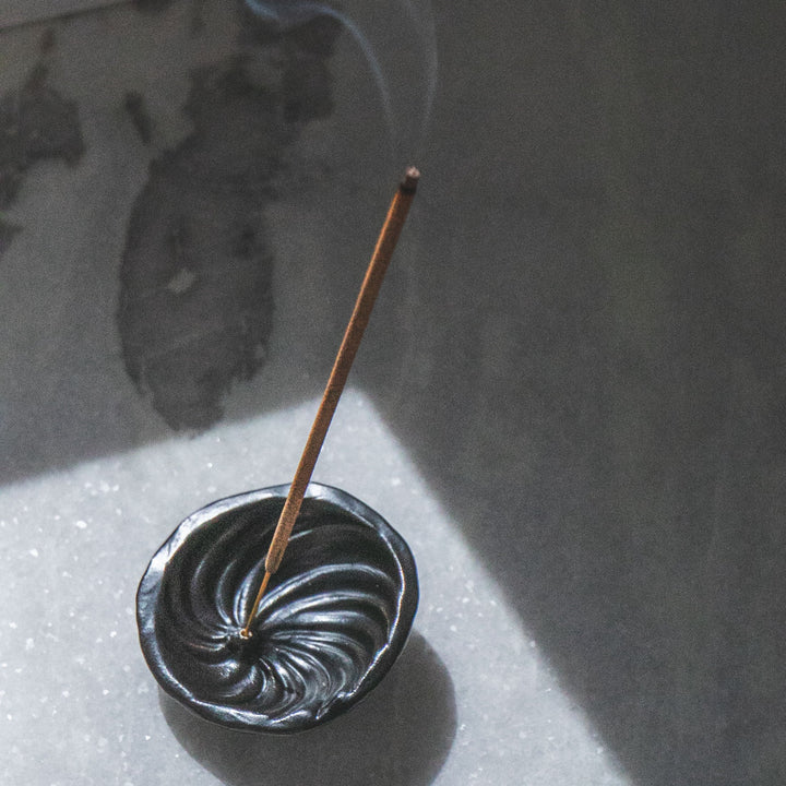 abalone-shell-incense-holder
