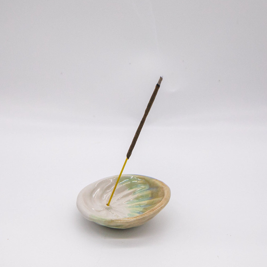 ceramic-shell-incense-holder
