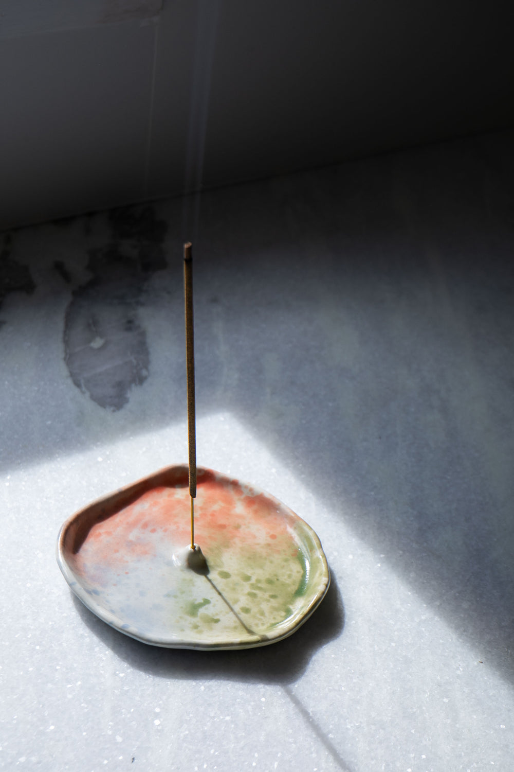 ceramic-glazed-incense-holder